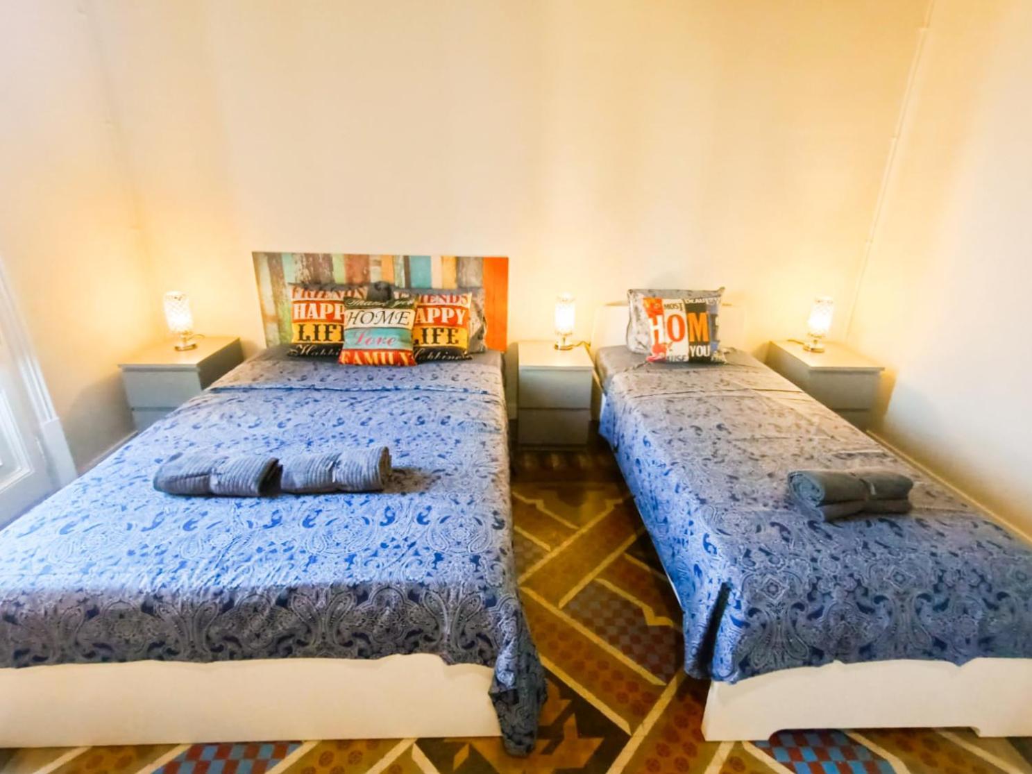 Private Rooms By Plaza Catalunya Barcelona Exterior foto