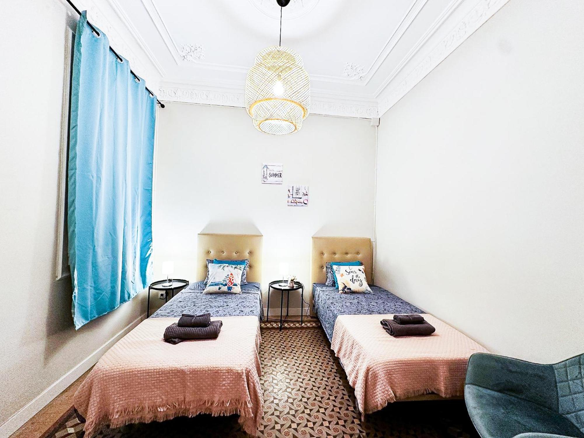 Private Rooms By Plaza Catalunya Barcelona Exterior foto